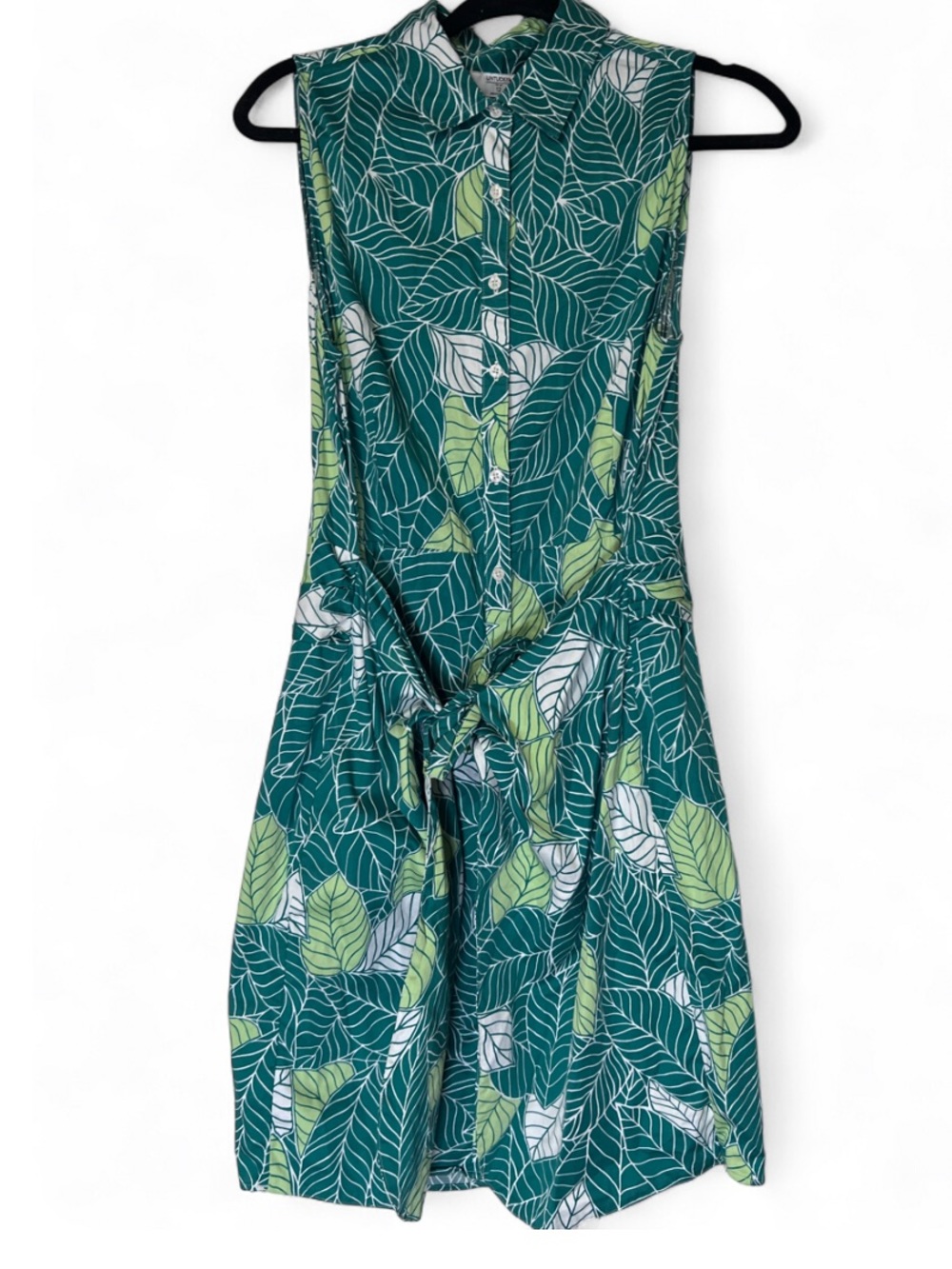 Untuckit Women's wrap dress green leaf print button down size 12